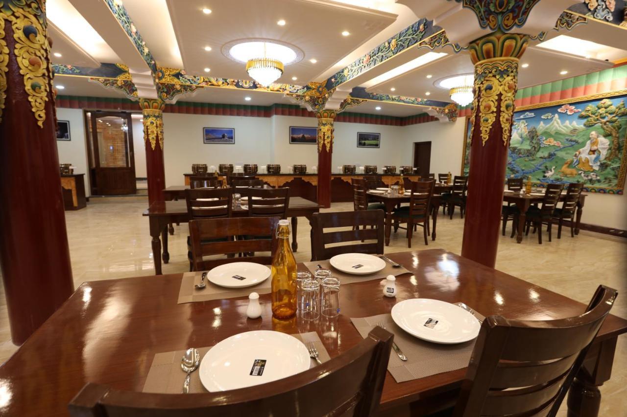 ليه Hotel The Grand Khasdan المظهر الخارجي الصورة